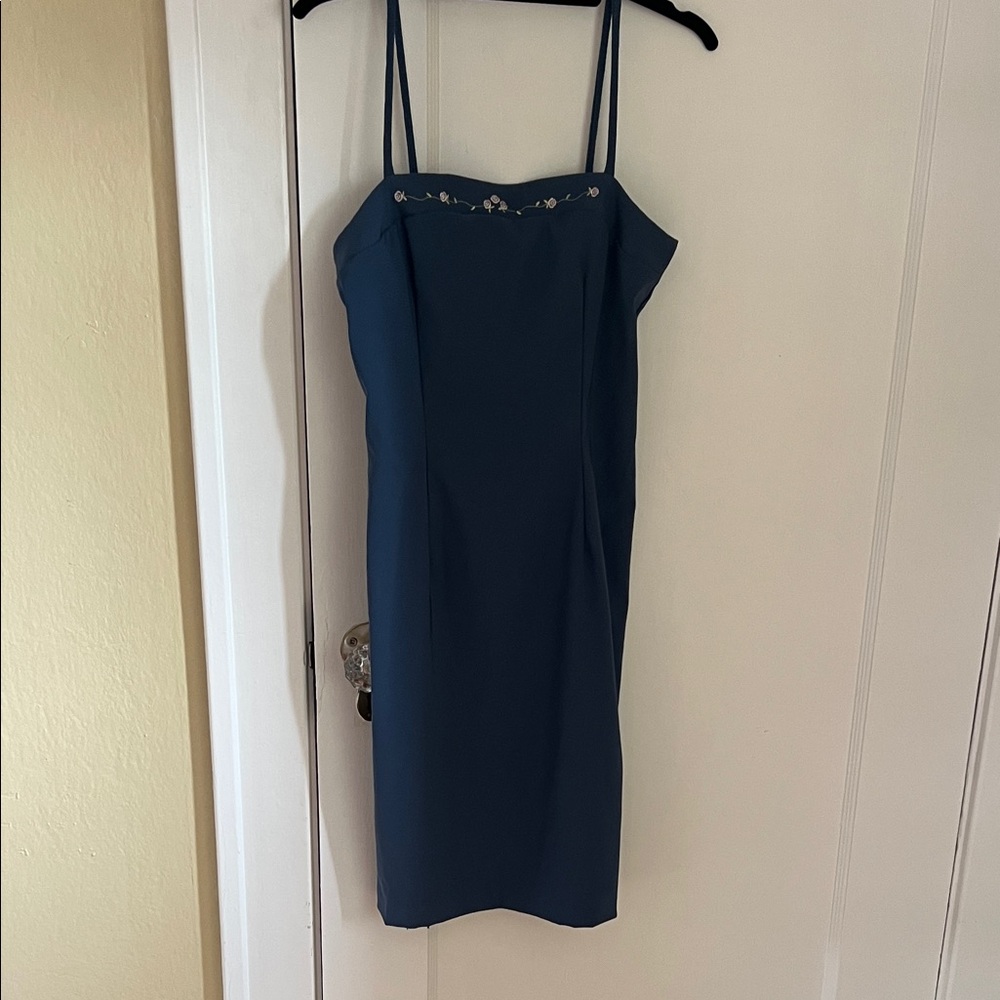 Mini embroidered stylish dress